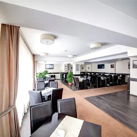 Hotel Thomas 3*